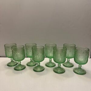 Tiara Indiana Glass Chantilly Green Sandwich Stemmed 8 Wine Goblets 7oz